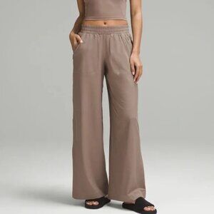 NEW Lululemon Swift Mid-Rise Wide-Leg Pant
